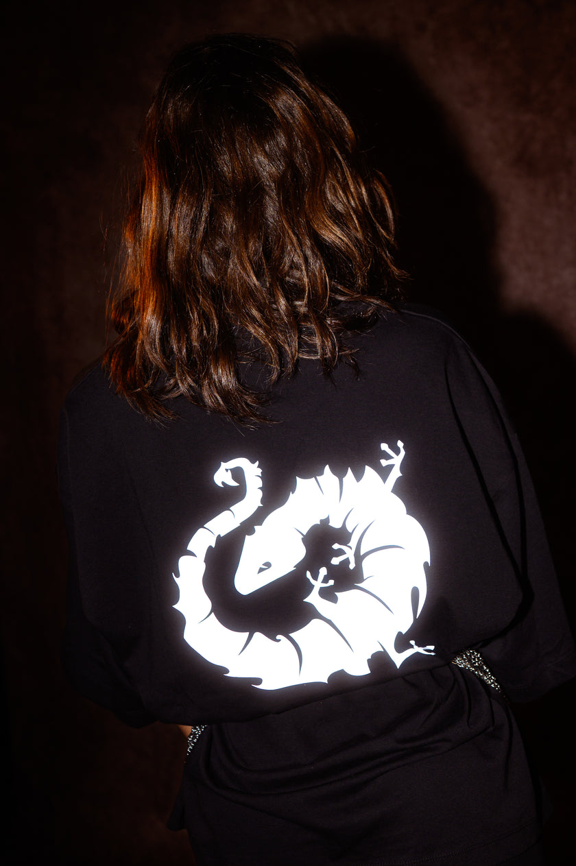 004. GLOW